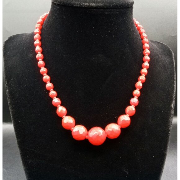 Red Lucite Necklace Faceted Beads Vintage West Germany Adjust 15.5 In  Jewelry - Picture 2 of 14